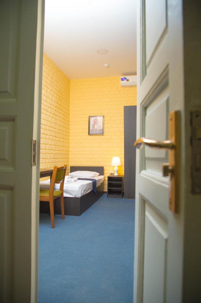 Minor Hotel Tasjkent Buitenkant foto